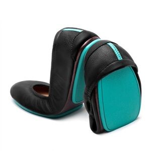 Tieks black matte turquoise stripe size 9 super comfy travel vacation